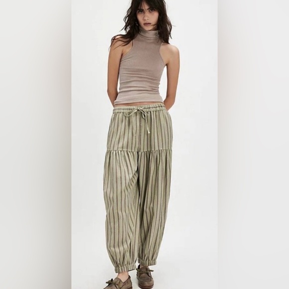 Free People Country Ellie Pull On Barrel Pants Bloomers...